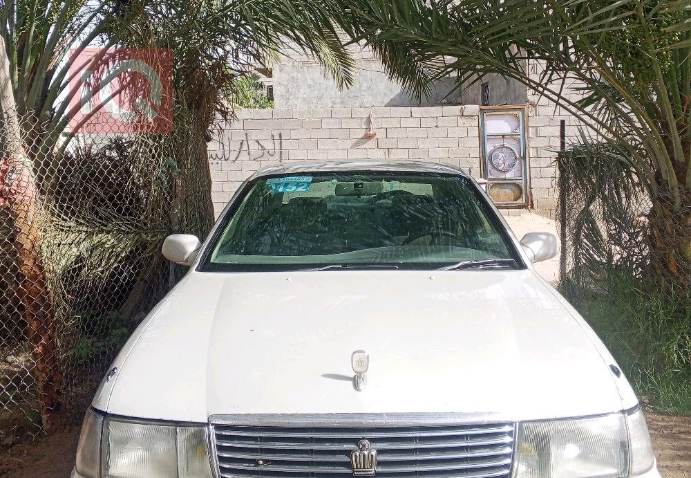 تويوتا كراون
